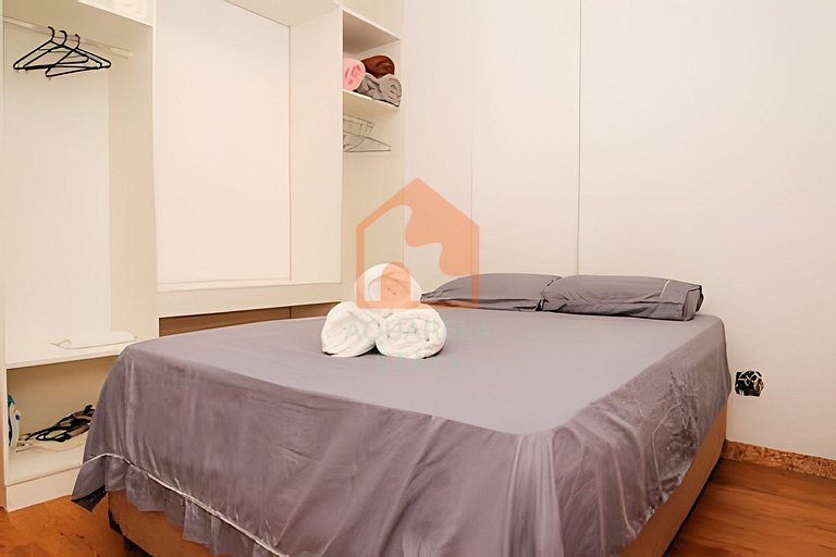 Apartamento econômico na praia de Copacabana