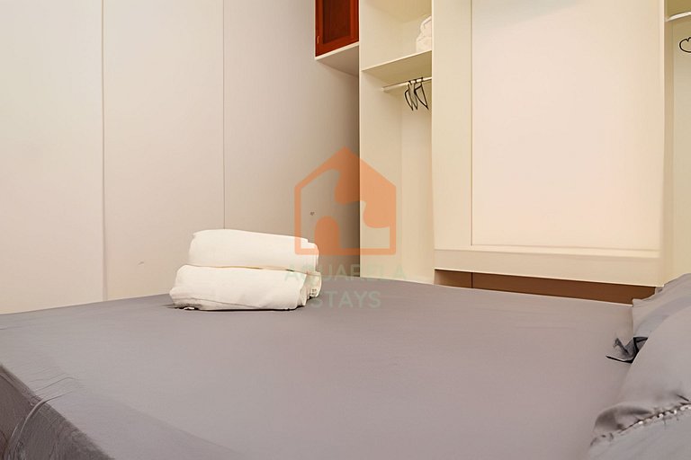 Apartamento econômico na praia de Copacabana