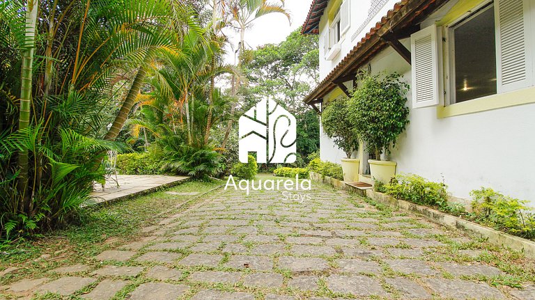 Sítio Primavera em Petrópolis | by Aquarela Stays