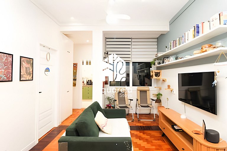 Brisa de Copa | Apto moderno em prédio Art Déco
