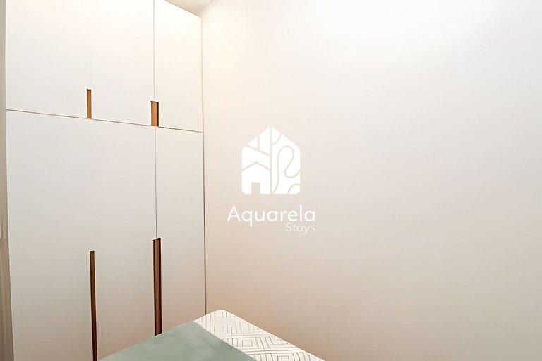 Brisa de Copa | Apto moderno em prédio Art Déco