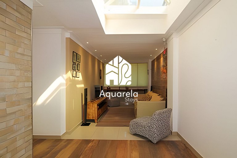 Casa moderna c/ piscina, área de lazer e coworking