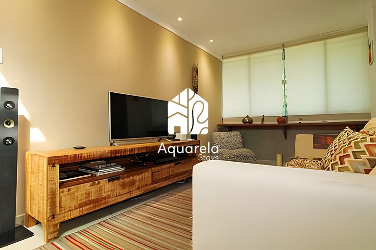 Casa moderna c/ piscina, área de lazer e coworking