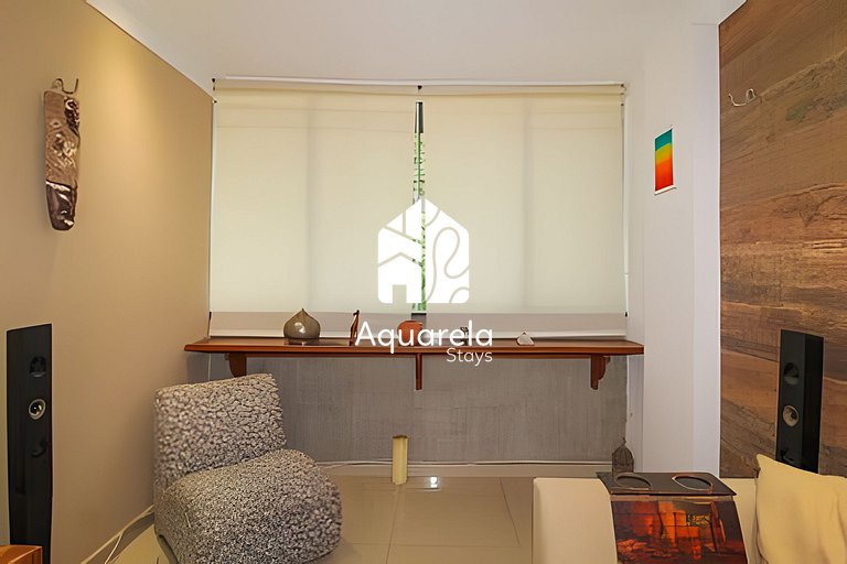 Casa moderna c/ piscina, área de lazer e coworking