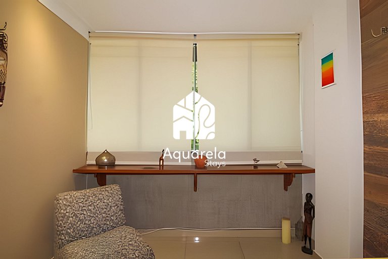 Casa moderna c/ piscina, área de lazer e coworking