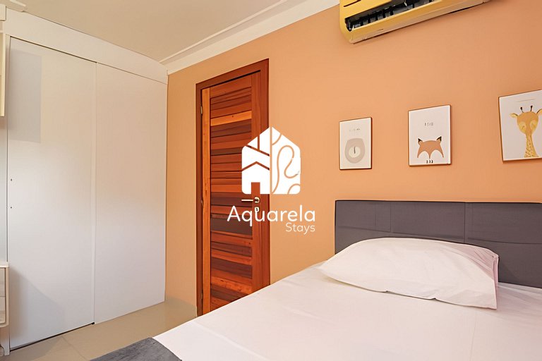 Casa moderna c/ piscina, área de lazer e coworking