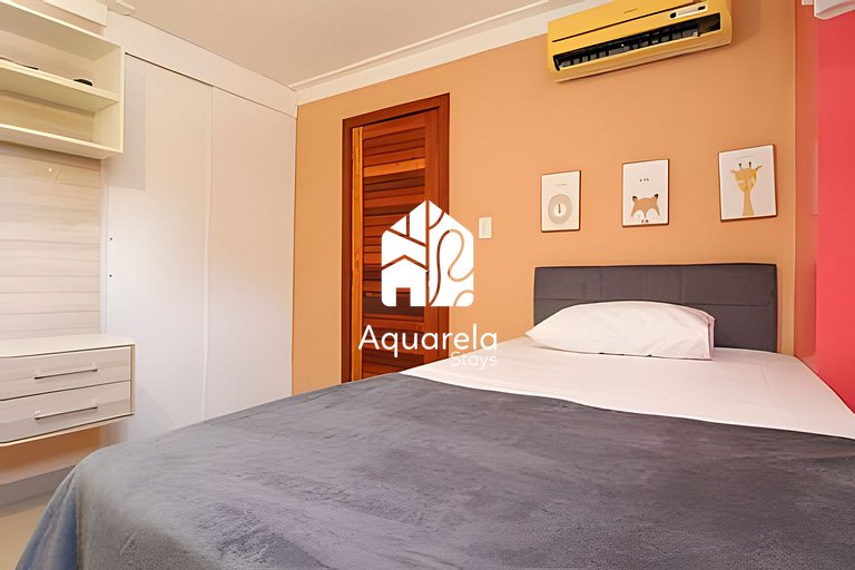 Casa moderna c/ piscina, área de lazer e coworking