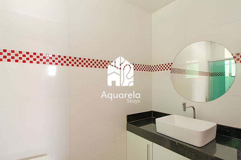 Casa moderna c/ piscina, área de lazer e coworking