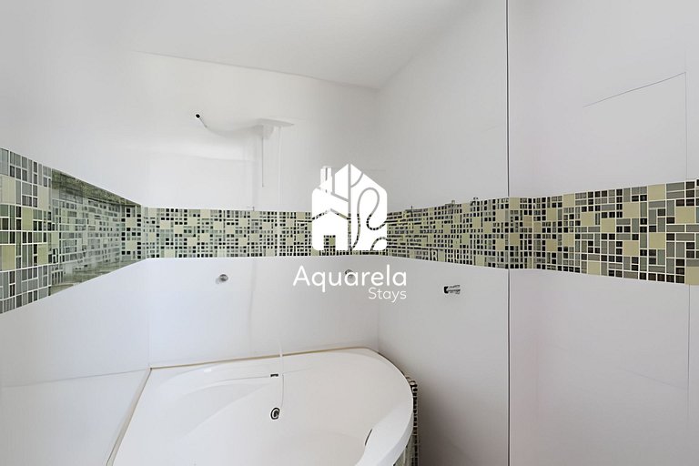 Casa moderna c/ piscina, área de lazer e coworking