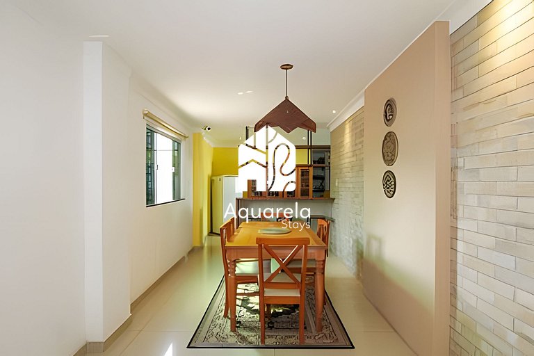 Casa moderna c/ piscina, área de lazer e coworking